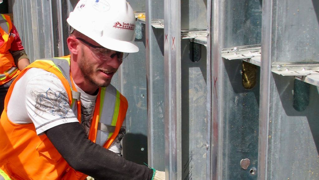 Nové firmy staví a vyrábí z lehké pozinkované oceli